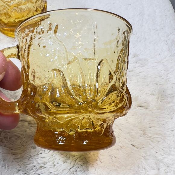 Anchor Hocking Vintage 70s Glass Mugs Set Of 4 Amber Daisies Rain Flowers 6 Oz. - Picture 11 of 14